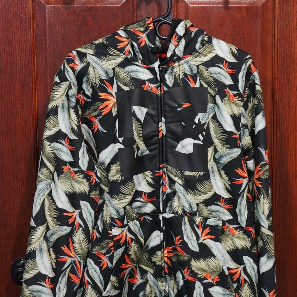 DC Hoodie (Large)